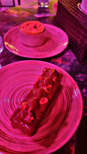 COFFEE 77 لاونج - الضيافة