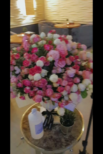 Opinii despre Oasis Cafe & Lounge în الخبر - الضيافة