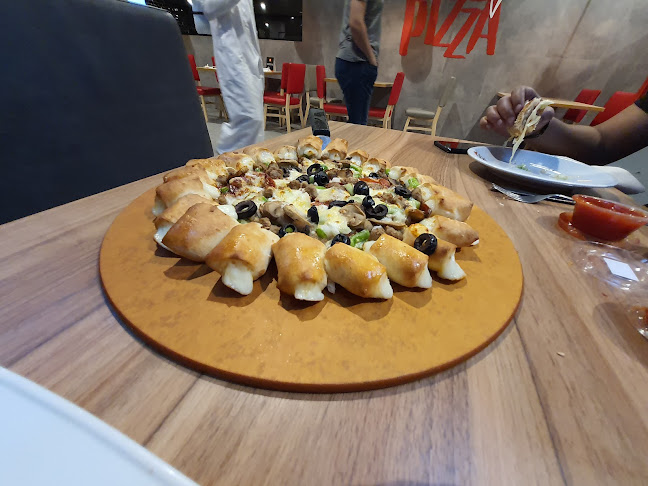 بيتزاهت - الضيافة