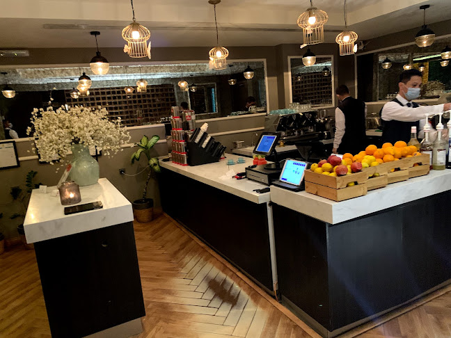 La Terrasse - الضيافة