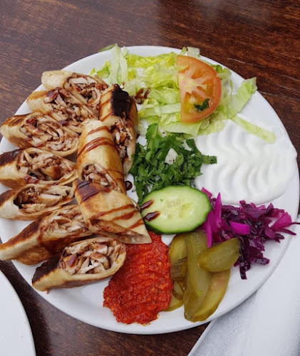 Opinii despre بوفيه اشهى وجبات الشمال în رفحاء - الضيافة