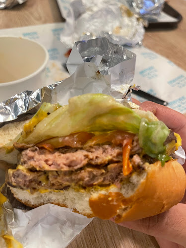 Comentarii opinii despre 777 برجر مشوي