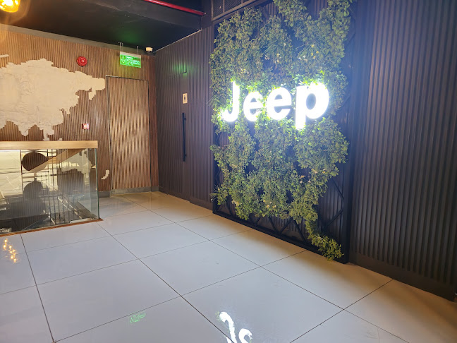 Jeep lounge
