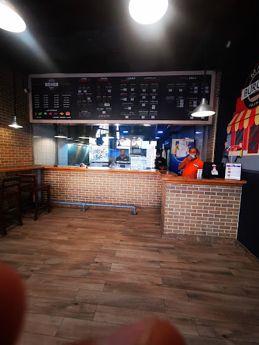 Mad Burger - القطيف‎