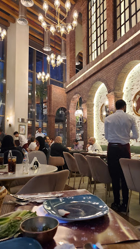 Comentarii opinii despre زعفران المطعم الفارسي