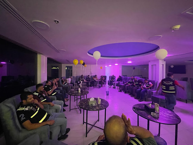 COFFEE 77 لاونج