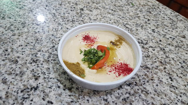 فلافل عمو باسل Falafel Amo Basil