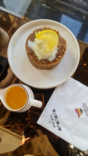 Comments and reviews of إيوان الشاذلية