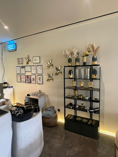 دومينغيز - الضيافة