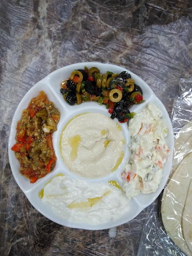 طريق عمر بن عبد العزيز الفرعي، الزهراء، الرياض 12812