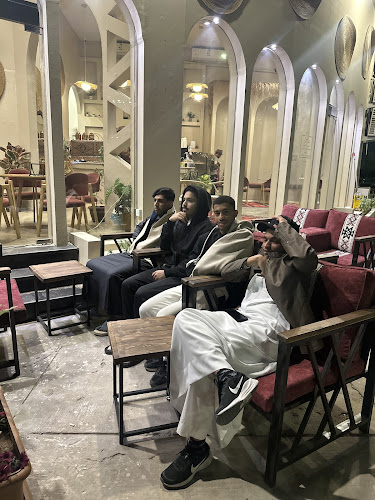 شاي قاتم - الضيافة