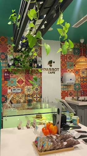 Opinii despre باروت - PARROT CAFE în المدينة المنورة - الضيافة