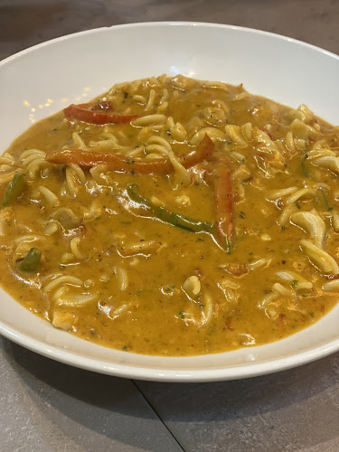 8JW7+8FG، Hofuf Plaza King Abdullah Rd, Al Rawdah الهفوف، المبرز