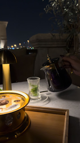 لي لي لاونج