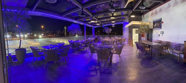 هاي فايف تراس اند لاونج كوفي - الضيافة