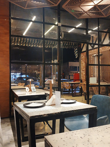 شارع التخصصي، النخيل، الرياض 12383