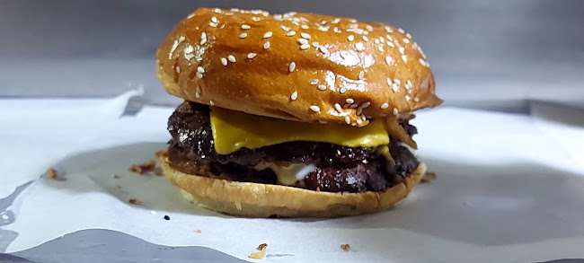 برغرايززر - الضيافة