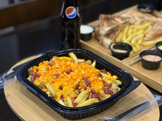 مور تشكن - حقل