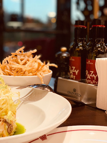 كريزي بيتزا - الضيافة