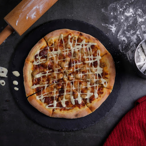 Pizza and Burgers - الضيافة