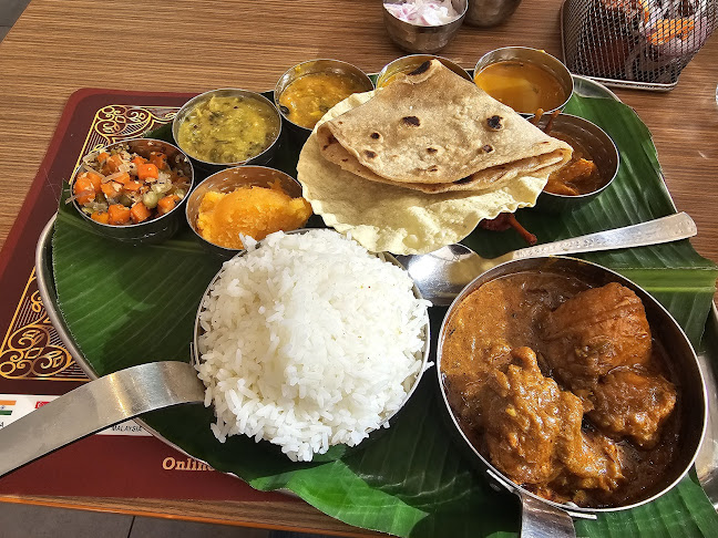 Opinii despre أنجابار تشيتيناد الهندي în الرياض - الضيافة