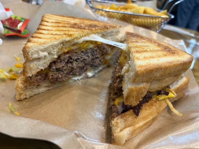 Comentarii opinii despre مطعم فور فريندز