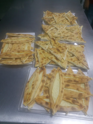 فرن زاد - الضيافة