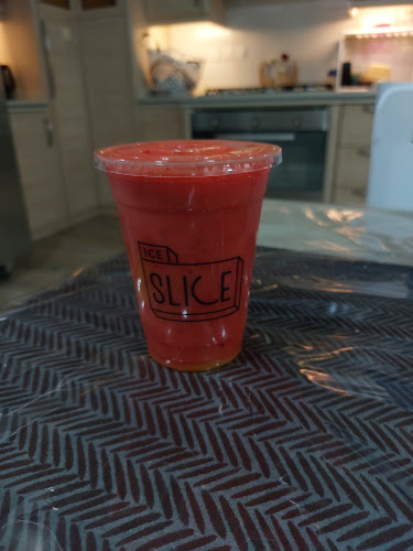 ايس سلايس - الضيافة