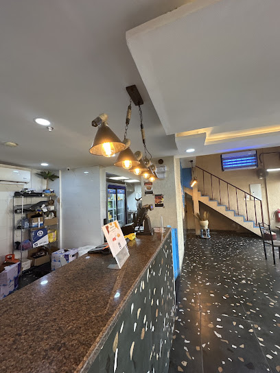 مطعم زمان اول