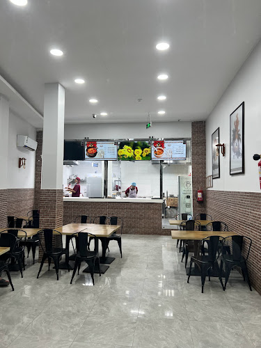 محانذ ومطاعم منيفه