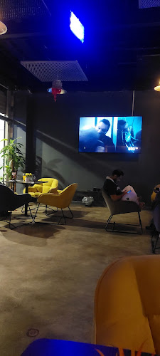 Comentarii opinii despre Zone 8