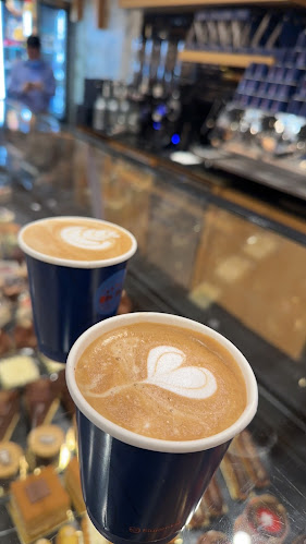 بلو جام - الضيافة