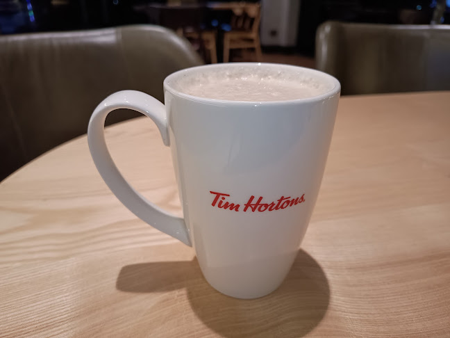 تيم هورتينز . فرع القطيف( الشاطئ)