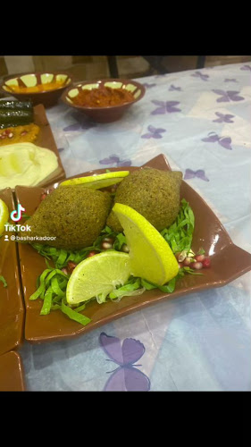 مطعم الكروان البخاري - الضيافة