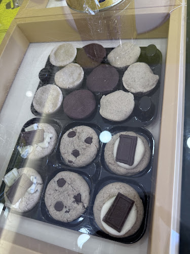 مونكي كوكيز - الضيافة