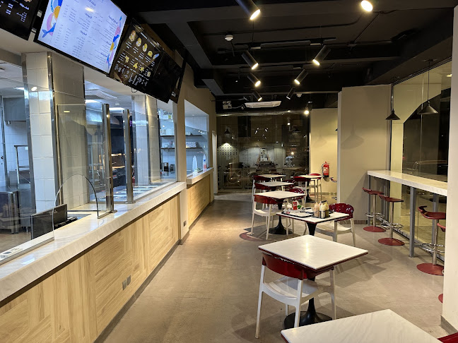 شارع ابي بكر الرازي، السليمانية، الرياض 12233