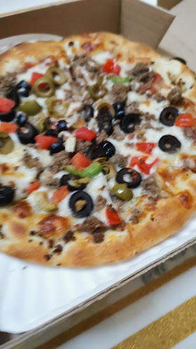 Opinii despre مطعم ركن شام ( الركن الشامي) în العمران - الضيافة