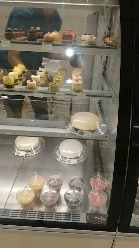 Comentarii opinii despre مخبز المعامير ( فرع الخزامي ) almaameer bakery