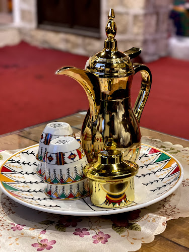 مقهى ومركاز حارة البحر - الضيافة