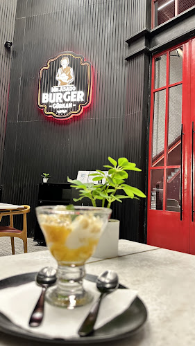 Comentarii opinii despre مستر اسادو برغر