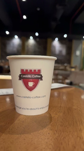 Opinii despre قلعة البن العزيزية البخاري Castello Coffee II în المدينة المنورة - الضيافة