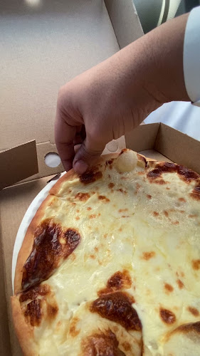 فلافل واو- المروة - جدة