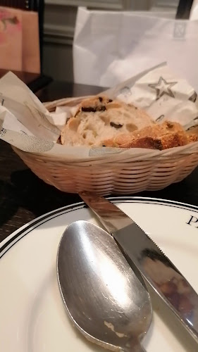 Comentarii opinii despre PAUL Bakery & Restaurant