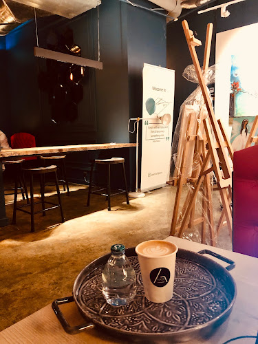 Opinii despre اكسيز كافيه în الرياض - الضيافة