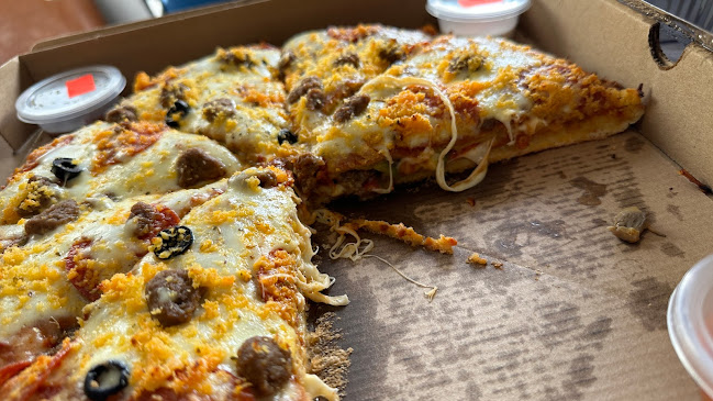 لوكوز بيتزا - الضيافة