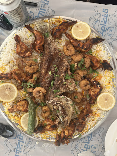 Comentarii opinii despre مطعم زاد النواخذة للمأكولات البحرية