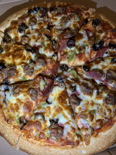Opinii despre بيتزا الأصدقاء în مكة - الضيافة