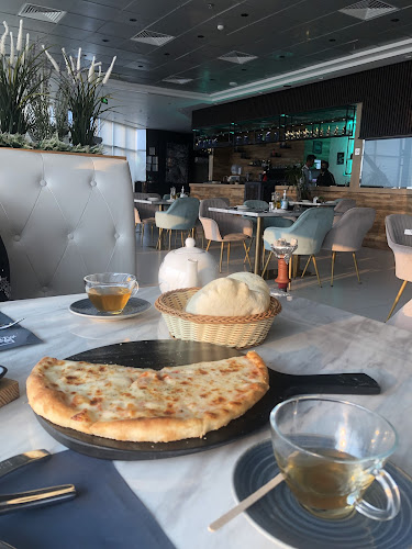 مطعم و مقهى بيتش هاوس - الضيافة