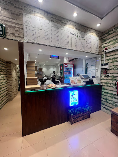 Pizza & Manakish | بيتزا و مناقيش