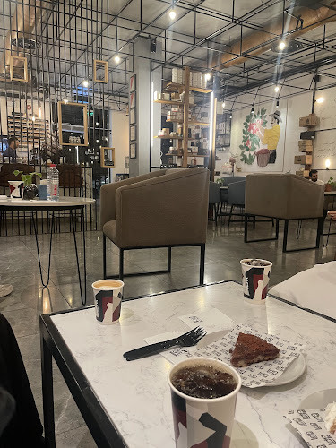 محمصة ومقهى حزام البن - الرس